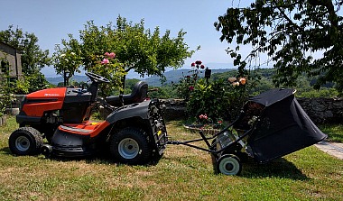 How to pick a riding mower with attachments